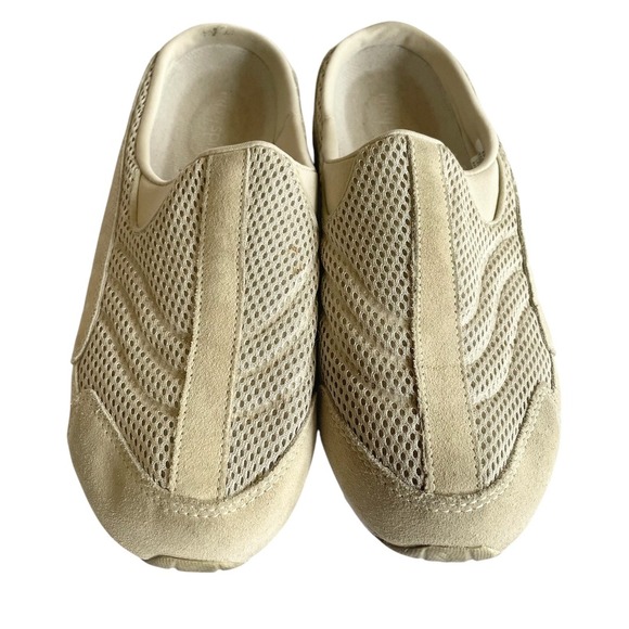 Easy Spirit Slip‎ On Clogs Comfort Walking Shoes Beige Mesh Size 7.5 Summer - Picture 1 of 12